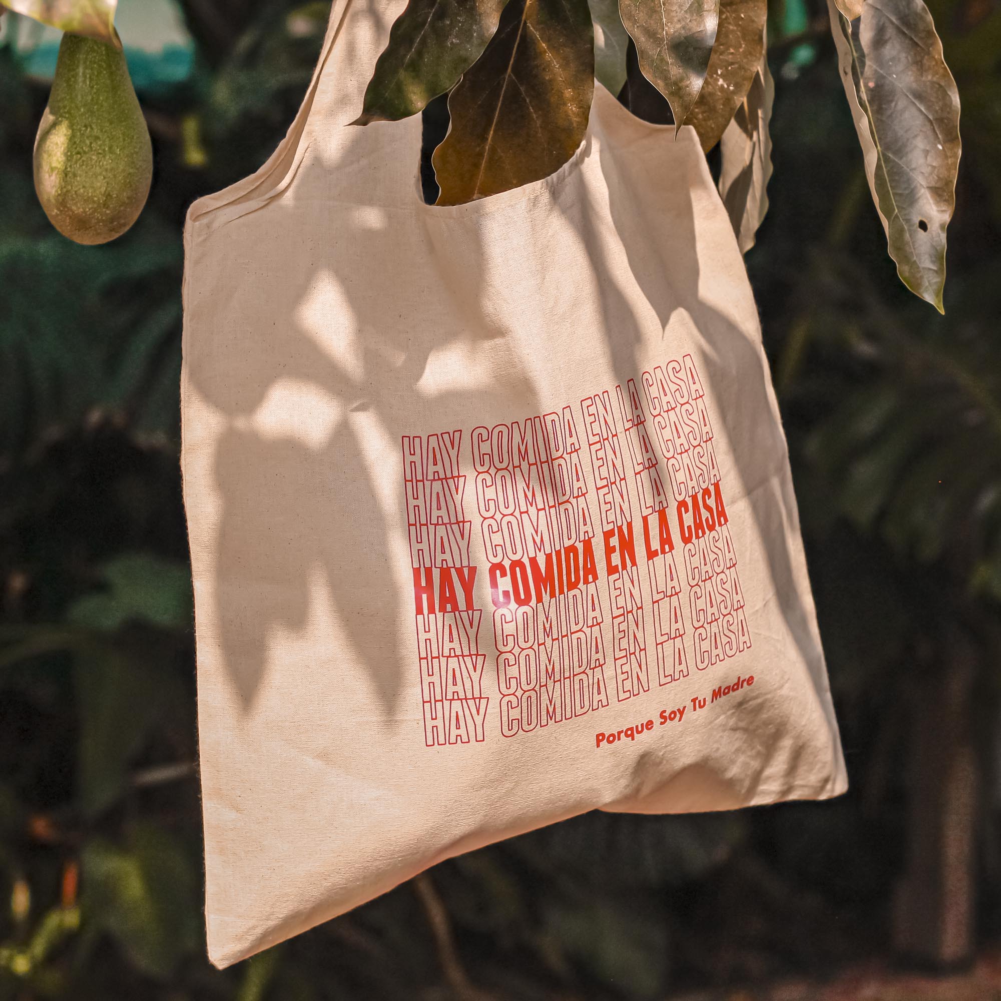 Hay Comida En La Casa Canvas Tote